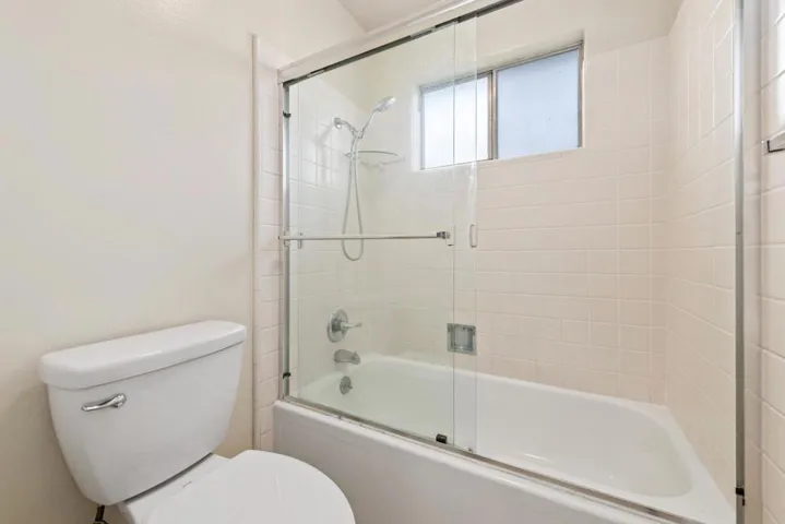65606562 Crown Boulevard, San Jose, California 95120
