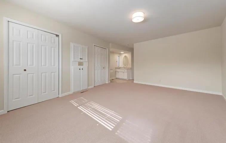 65606562 Crown Boulevard, San Jose, California 95120
