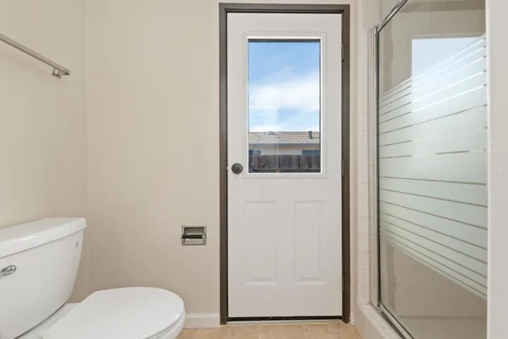 65606562 Crown Boulevard, San Jose, California 95120