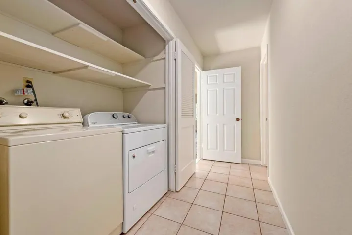 65606562 Crown Boulevard, San Jose, California 95120