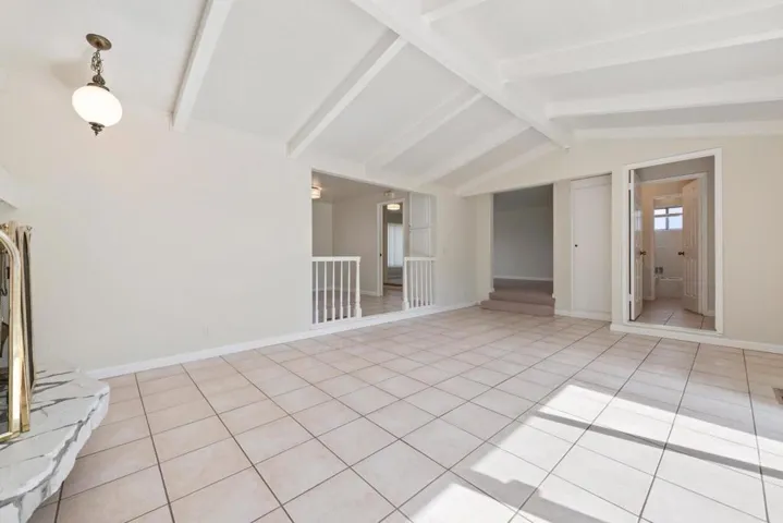 65606562 Crown Boulevard, San Jose, California 95120