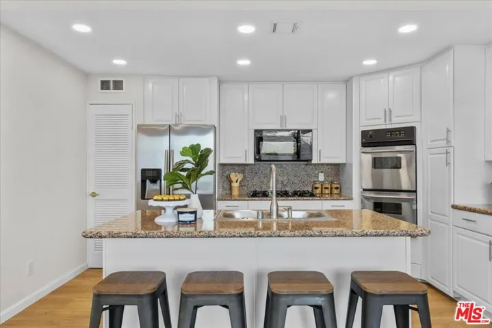 10417 Eastborne Avenue 5, Los Angeles, California 90024