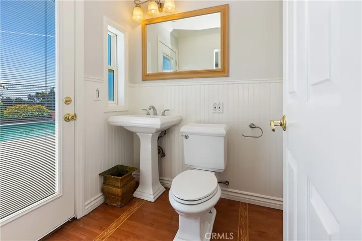 The focal point of the master bathroom is a large storage cabinet, meticulously crafted to provide ample space for all your essentials. From plush towels to skincare products, everything has its place within easy reach, ensuring a clutter-free environment that fosters a sense of calm and organization.
