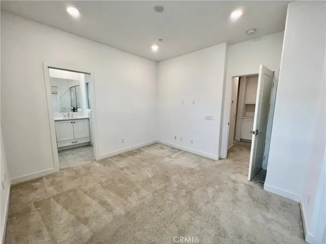 2nd bedroom has own bathroom