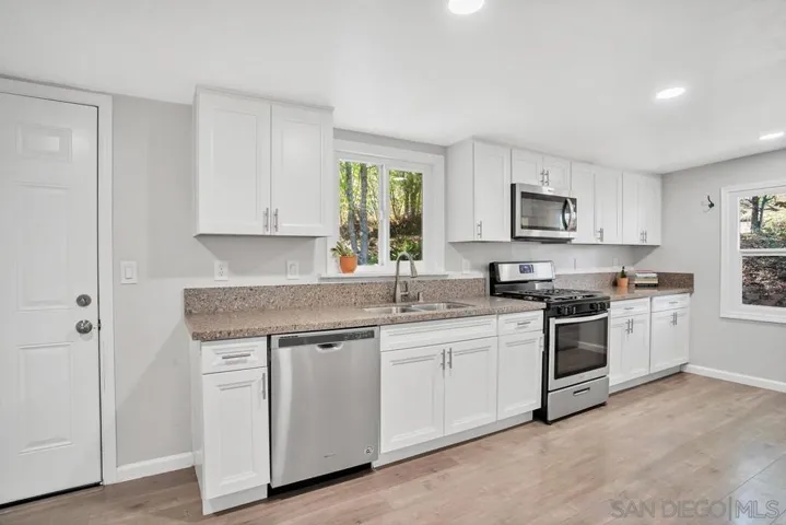 510 Porter St, Fallbrook, California 92028