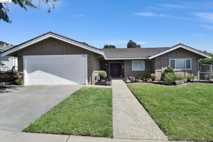 7960 Hansom Dr, Oakland, California 94605