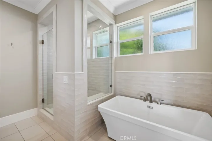 326 E 16th Street, Costa Mesa, California 92627