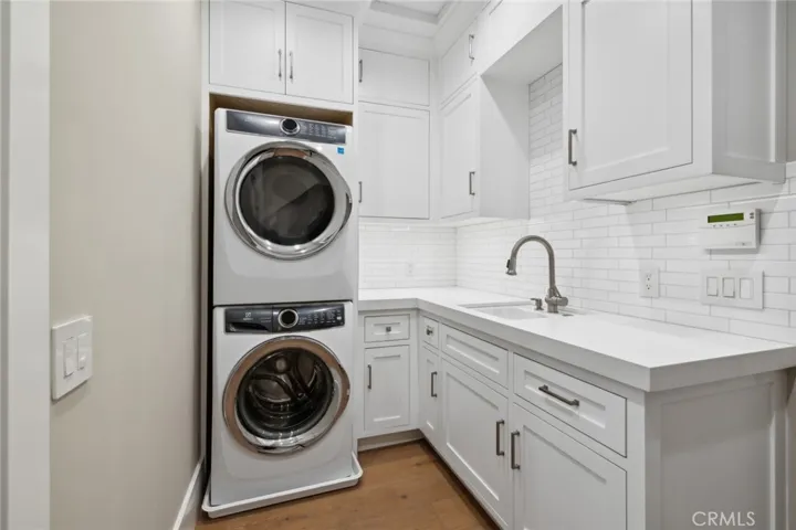 Laundry/ Mudroom