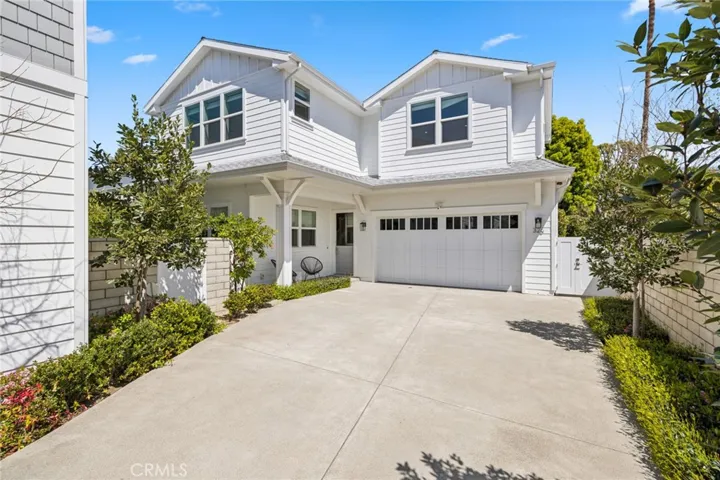 326 E 16th Street, Costa Mesa, California 92627
