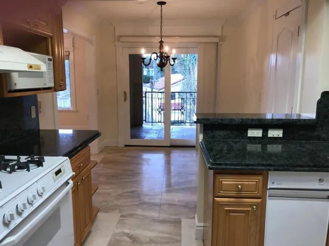 1499 Oak Grove Avenue 403, Burlingame, California 94010