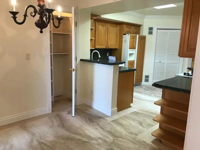 1499 Oak Grove Avenue 403, Burlingame, California 94010