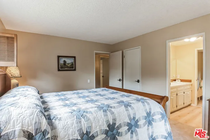 2 Bedroom
