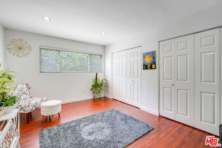 5315 Zelzah Avenue 1, Encino, California 91316