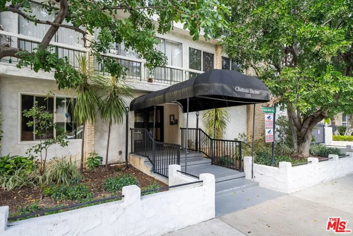 5315 Zelzah Avenue 1, Encino, California 91316