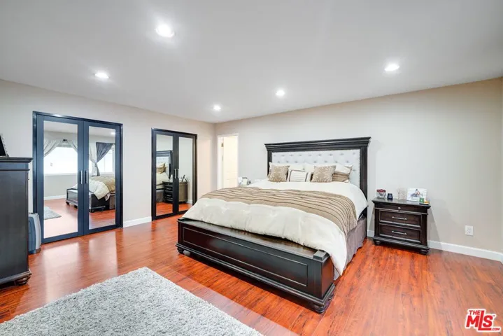 5315 Zelzah Avenue 1, Encino, California 91316