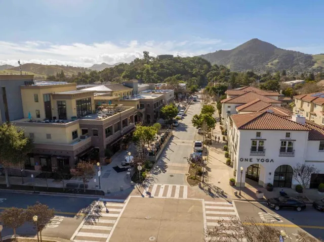 295 Pebble Creek Court, Morgan Hill, California 95037