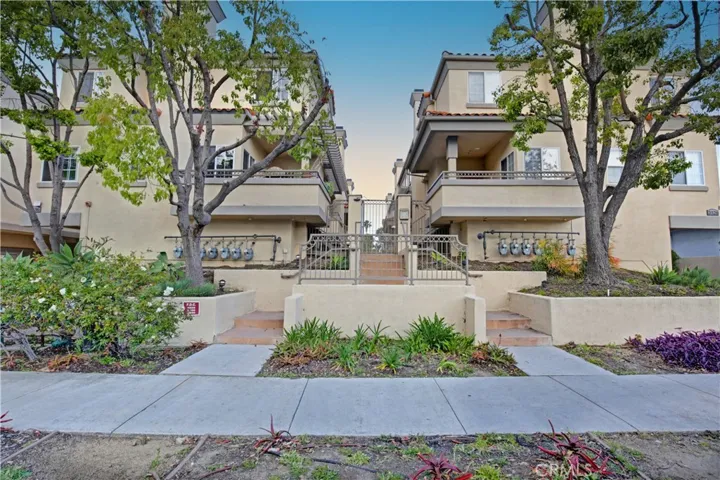 3526 Linden Avenue 6, Long Beach, California 90807