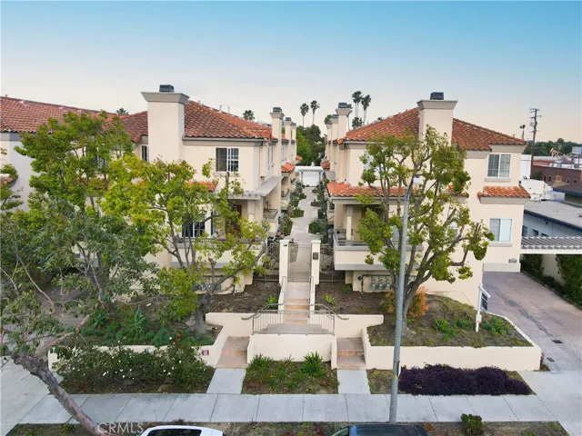 3526 Linden Avenue 6, Long Beach, California 90807
