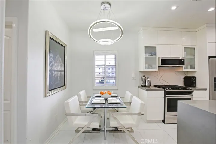 3526 Linden Avenue 6, Long Beach, California 90807