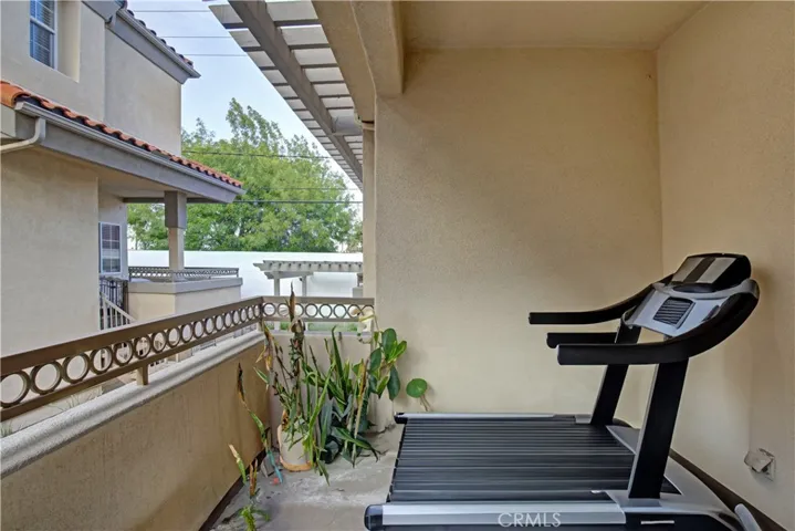 3526 Linden Avenue 6, Long Beach, California 90807