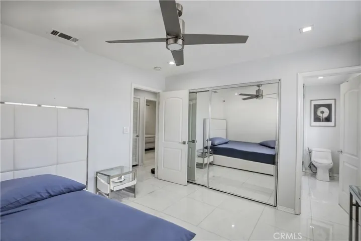 3526 Linden Avenue 6, Long Beach, California 90807