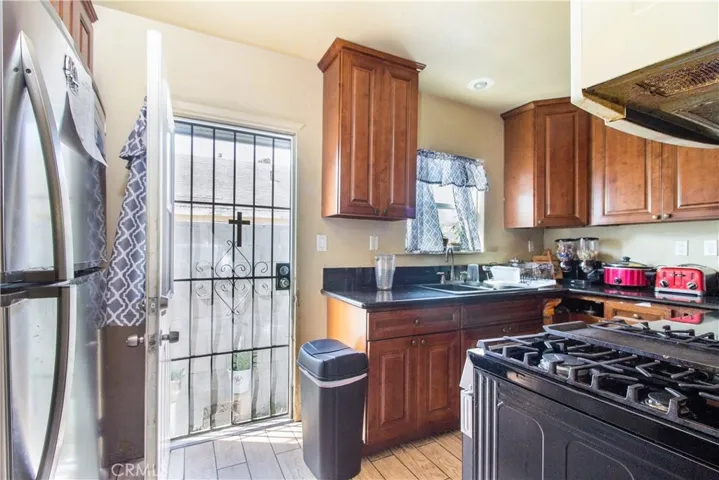 957 N Ardmore Avenue, Los Angeles, California 90029