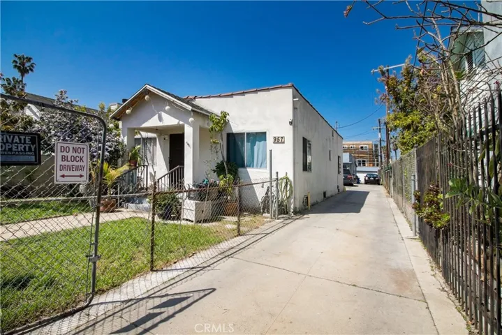 957 N Ardmore Avenue, Los Angeles, California 90029