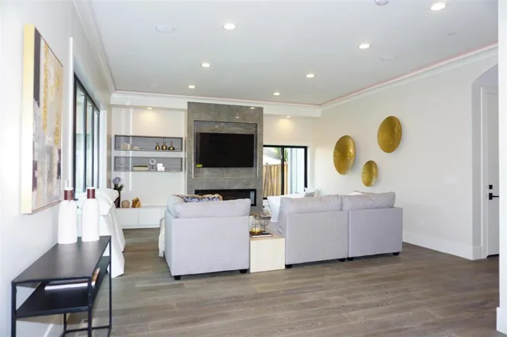 10191 Santa Clara Avenue, Cupertino, California 95014