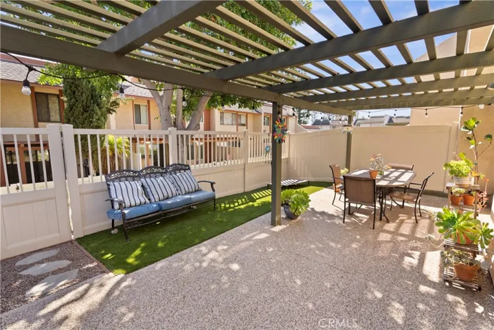 580 Black Walnut Way, La Habra, California 90631