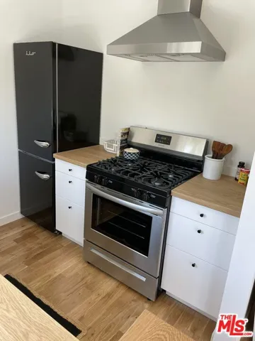 3700 W Sunset Boulevard 14, Los Angeles, California 90026