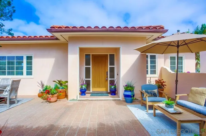 7719 Hillside Drive, La Jolla, California 92037