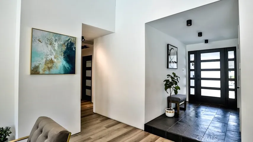 9333 Flicker Avenue, Fountain Valley, California 92708