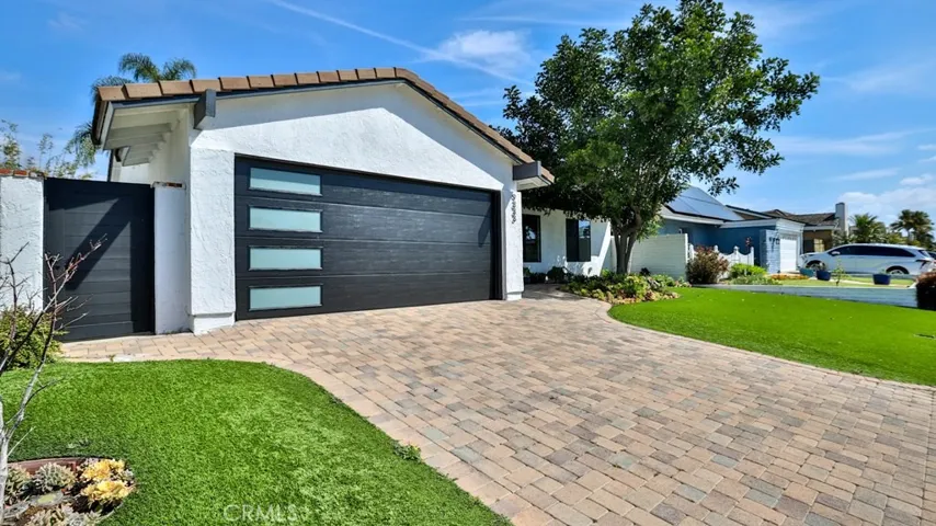 9333 Flicker Avenue, Fountain Valley, California 92708