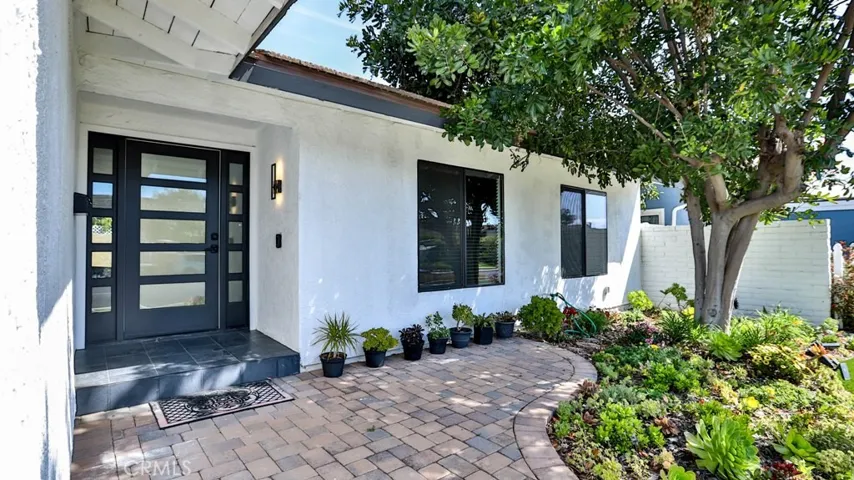 9333 Flicker Avenue, Fountain Valley, California 92708