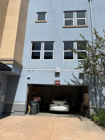 rear of unit and garage
