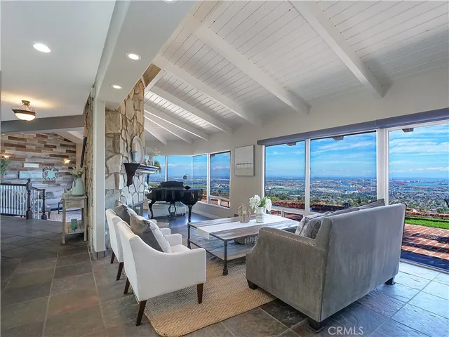 29929 Knoll View Drive, Rancho Palos Verdes, California 90275