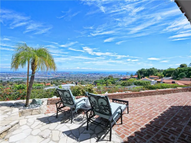 29929 Knoll View Drive, Rancho Palos Verdes, California 90275