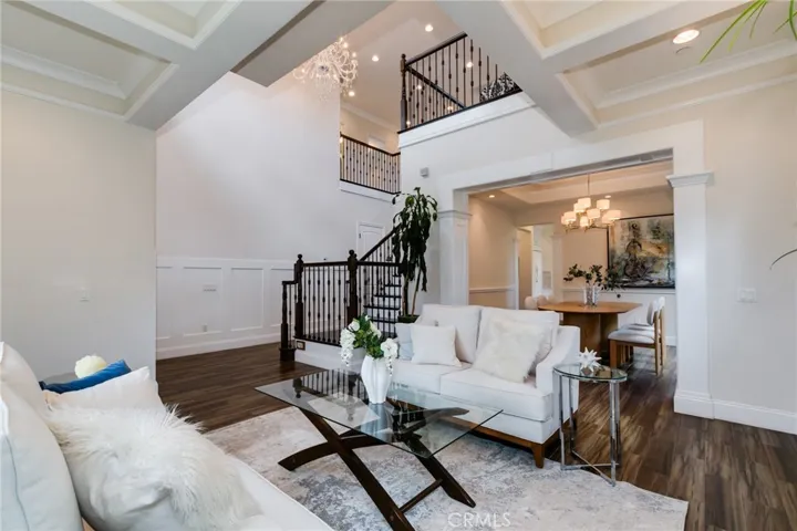 122 N Alta Vista Avenue, Monrovia, California 91016