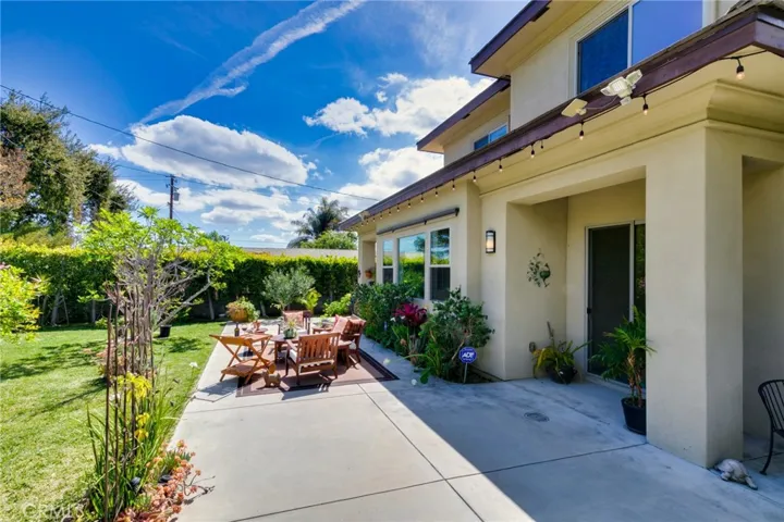 122 N Alta Vista Avenue, Monrovia, California 91016
