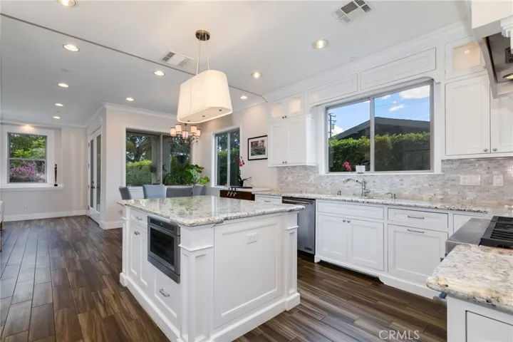 122 N Alta Vista Avenue, Monrovia, California 91016