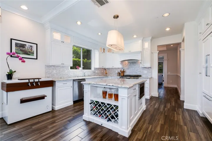 122 N Alta Vista Avenue, Monrovia, California 91016