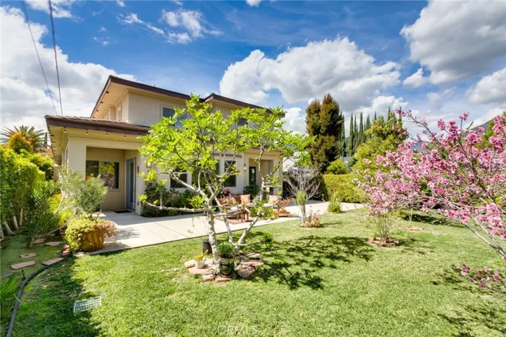 122 N Alta Vista Avenue, Monrovia, California 91016