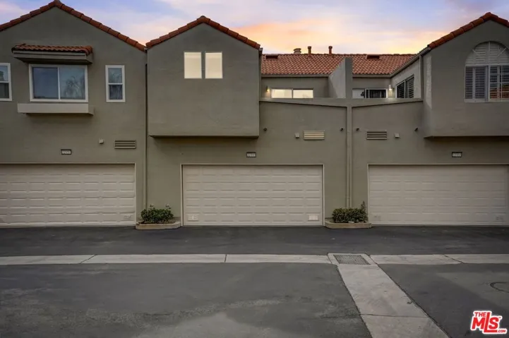 22355 Mission Circle 73, Chatsworth, California 91311