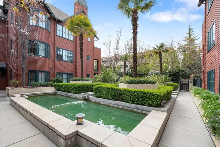 38 3rd Street 203, Los Altos, California 94022