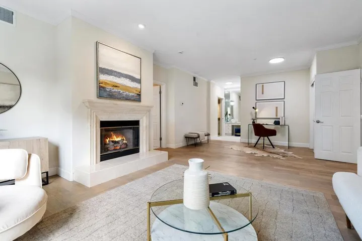 38 3rd Street 203, Los Altos, California 94022