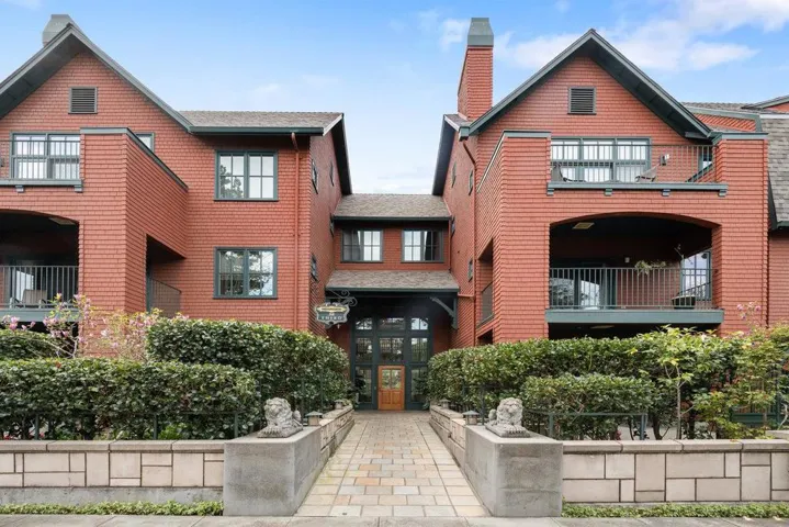 38 3rd Street 203, Los Altos, California 94022