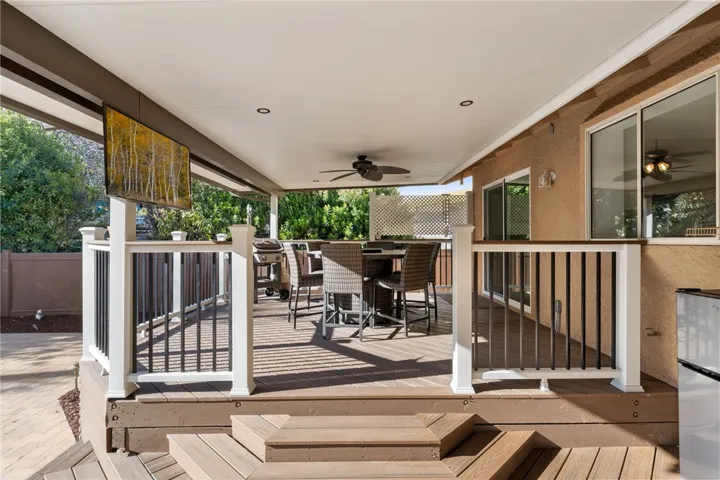 23041 Giant Fir Place, Canyon Lake, California 92587