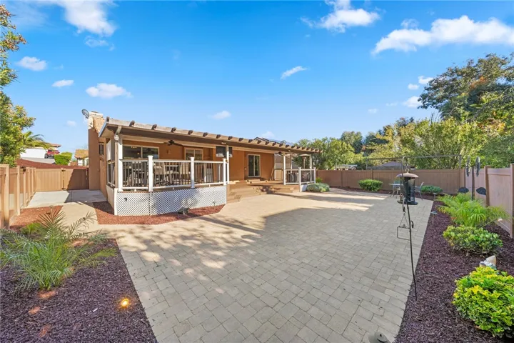 23041 Giant Fir Place, Canyon Lake, California 92587