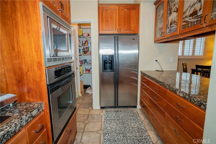 185 Little Johns Creek Drive, Oakdale, California 95361