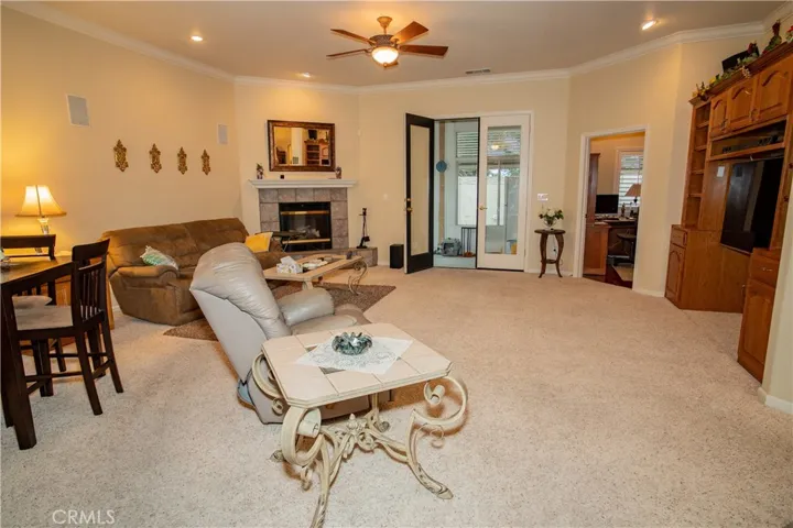 185 Little Johns Creek Drive, Oakdale, California 95361